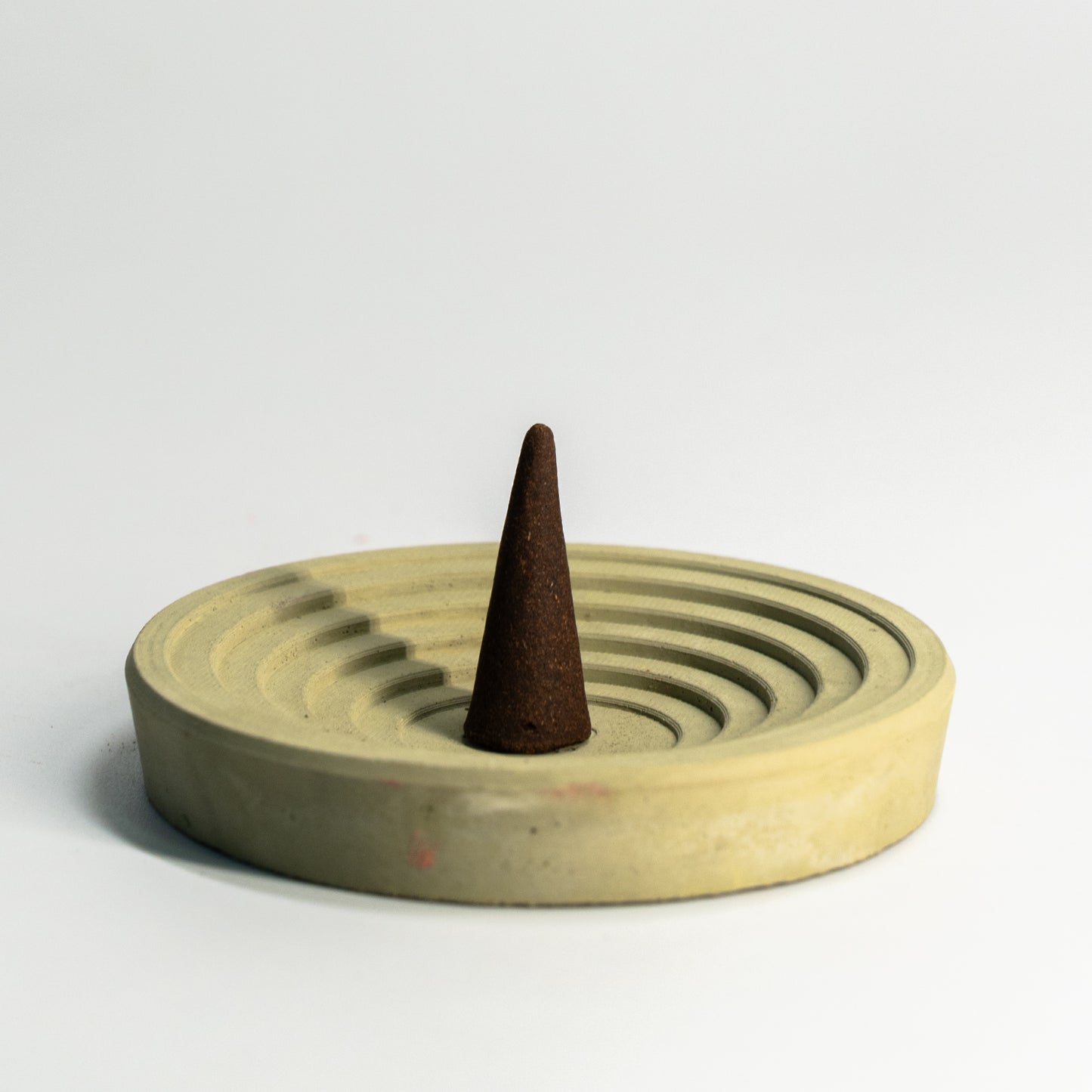Resona | Incense cone holder